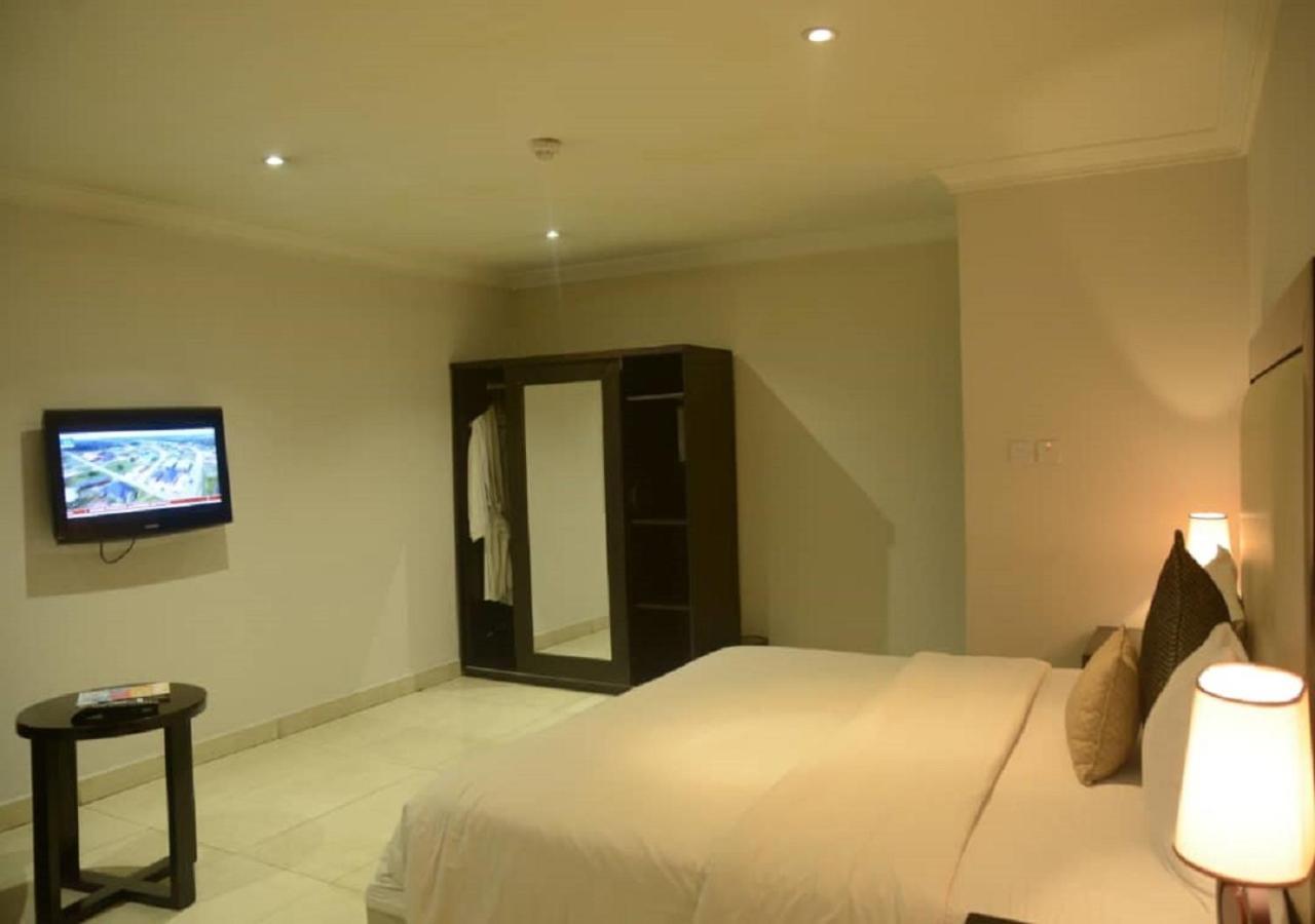 S & S Hotel & Suites Lagos Exterior foto