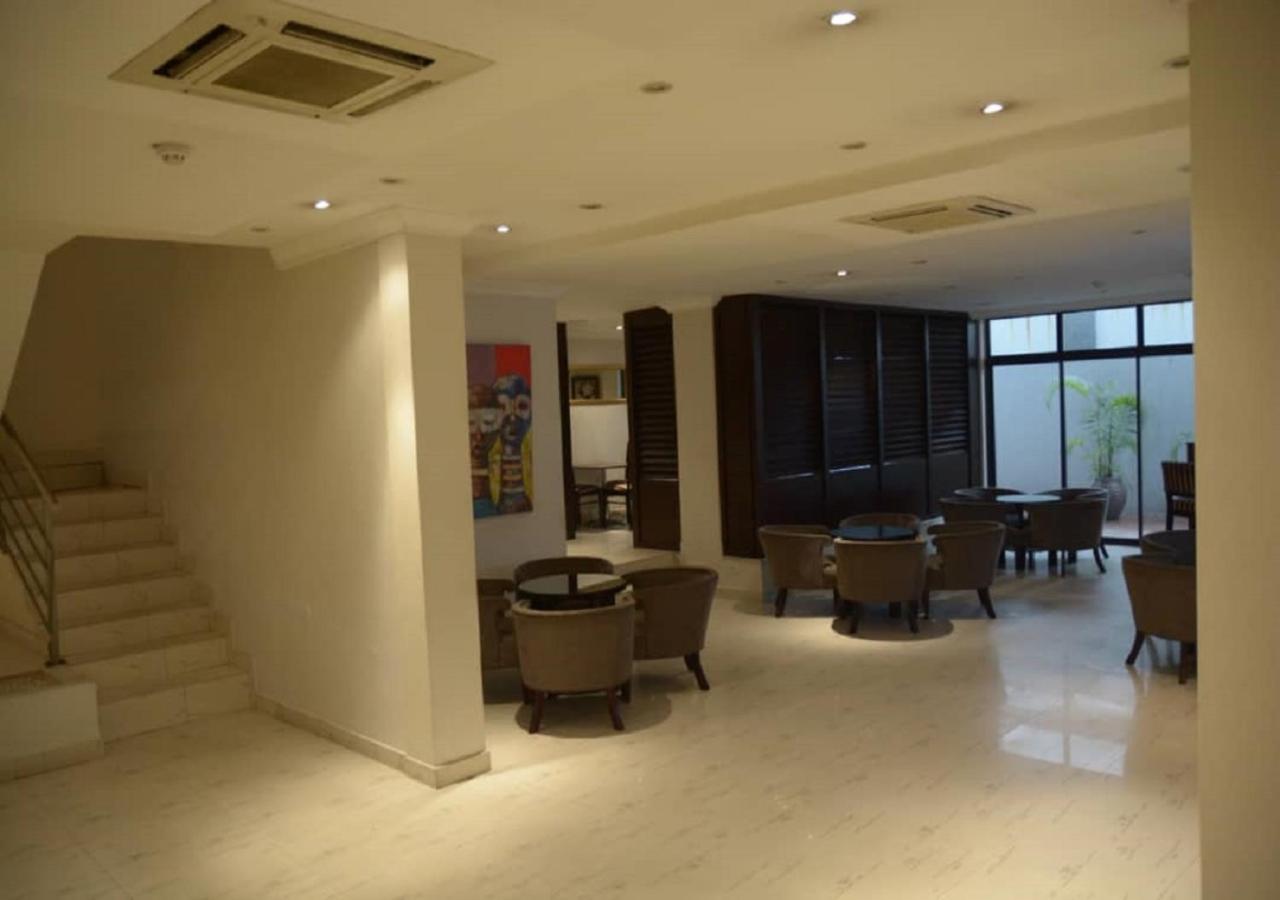S & S Hotel & Suites Lagos Exterior foto