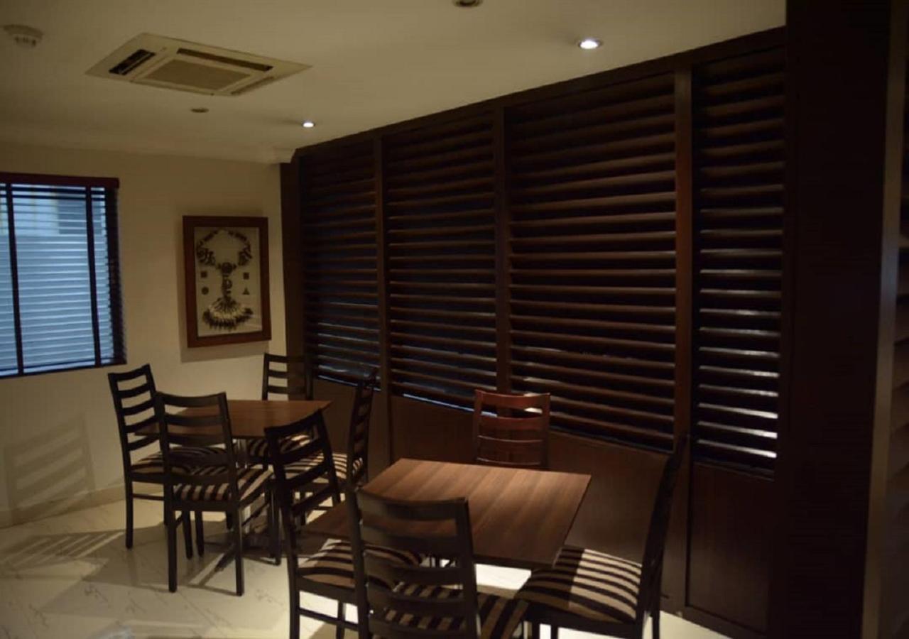 S & S Hotel & Suites Lagos Exterior foto