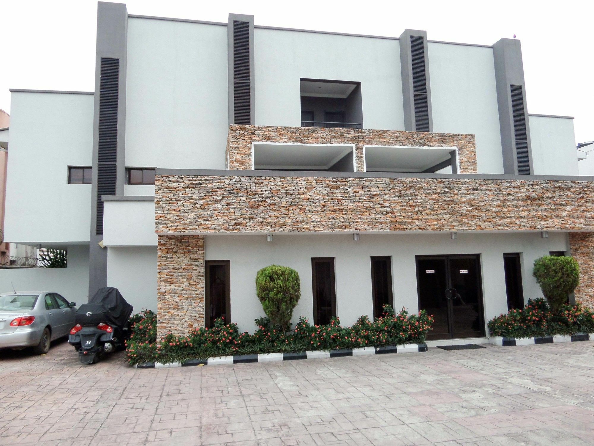 S & S Hotel & Suites Lagos Exterior foto
